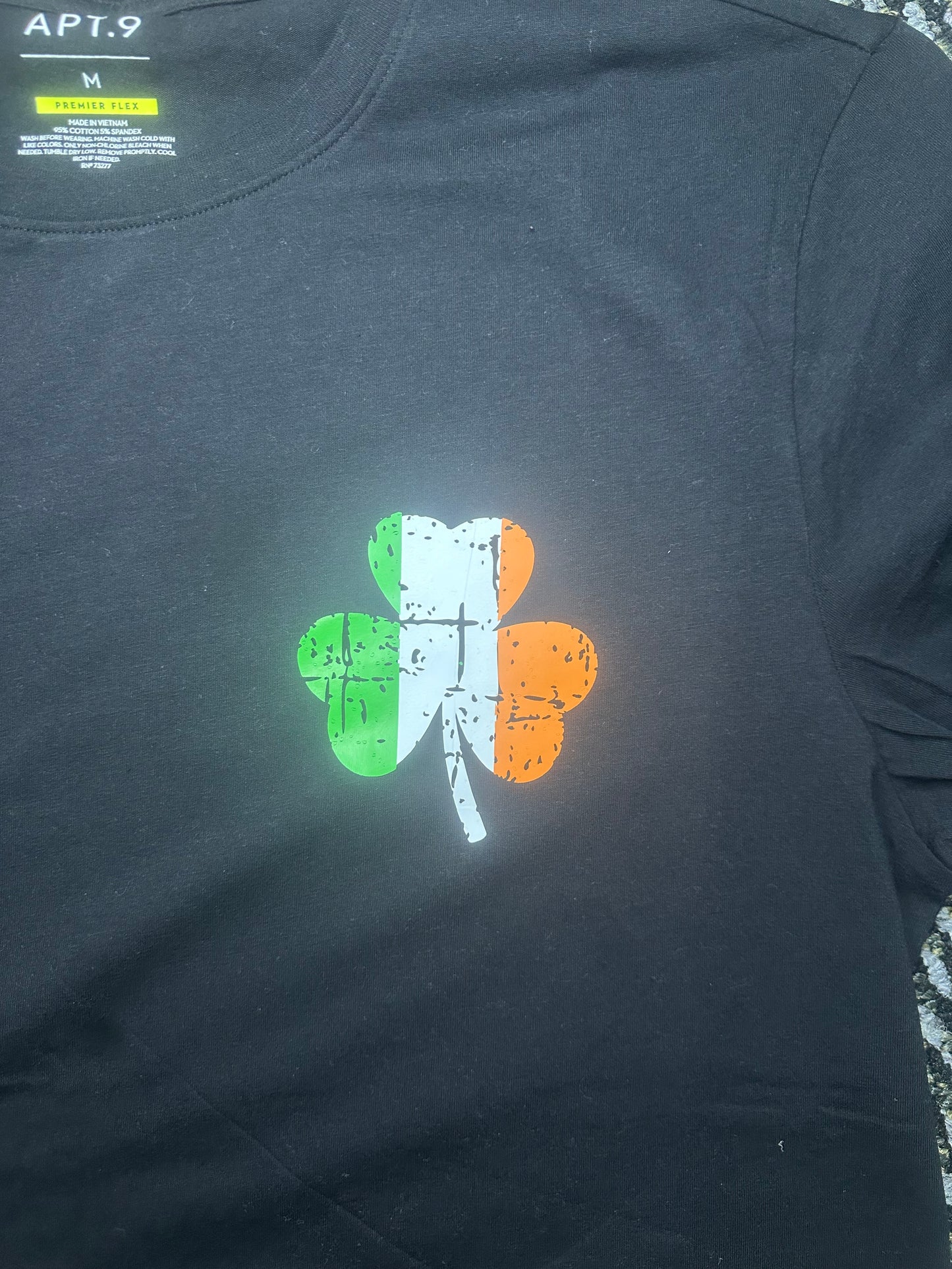 Simple St pattys day shirt